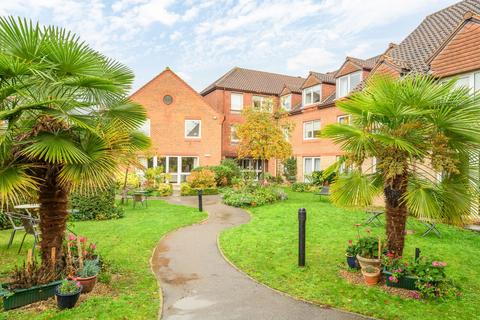 1 bedroom flat for sale, Springfield Meadows, Weybridge, KT13