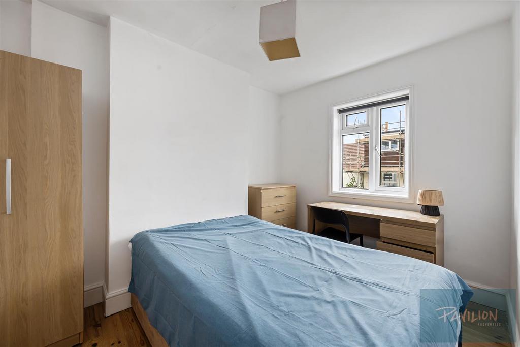 Room 4.JPG