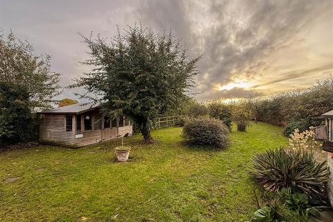 undefined, Giffard Drive, Welland, Malvern