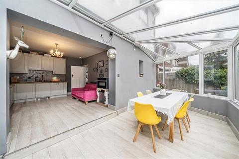 4 bedroom semi-detached house for sale, Wricklemarsh Road, London SE3