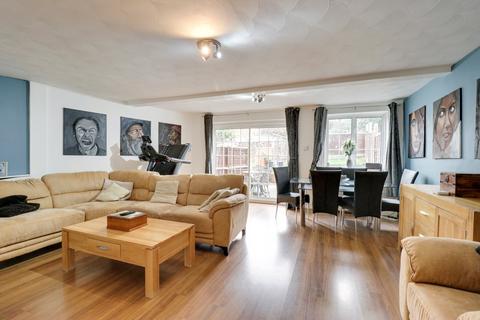 undefined, Collins Cross, Bishop's Stortford, CM23