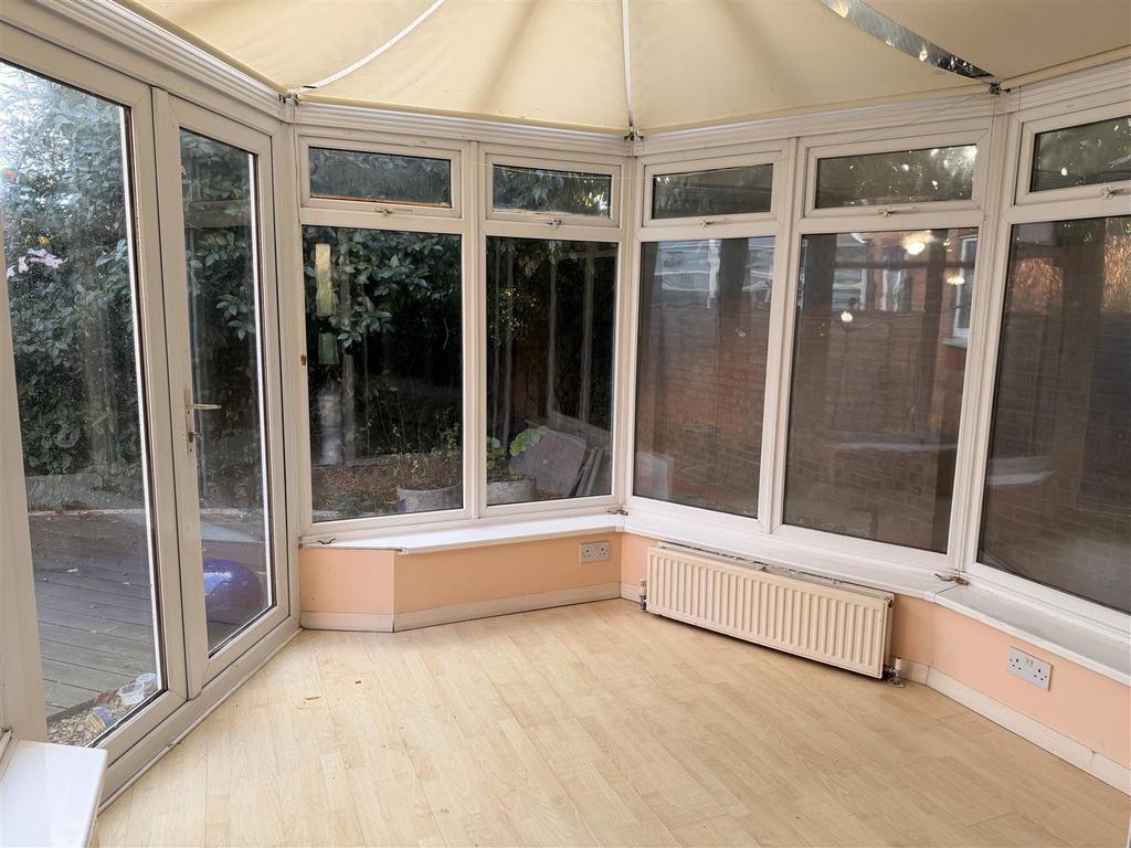 House in Thorpe Astley - More