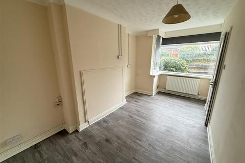3 bedroom semi-detached house for sale, Calais Road, Burton-On-Trent DE13