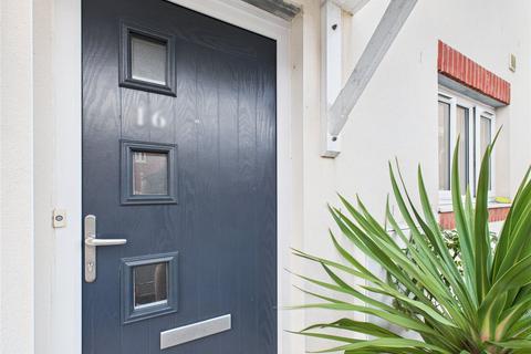 3 bedroom terraced house for sale, Alexander Park, Torrington, Devon