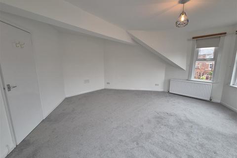 1 bedroom flat to rent, Tower House, Howard Road