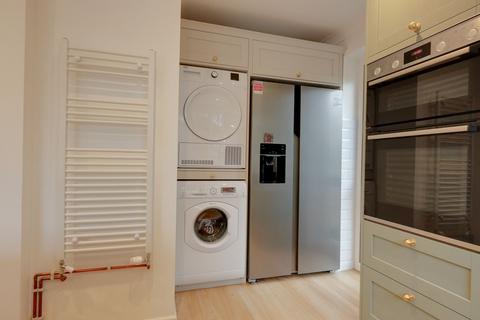 3 bedroom semi-detached house for sale, Kings Way, Burgess Hill, RH15