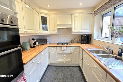 undefined, Conifer Close, Goffs Oak EN7 6EY