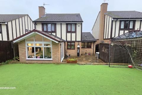 Conifer Close, Goffs Oak EN7 6EY