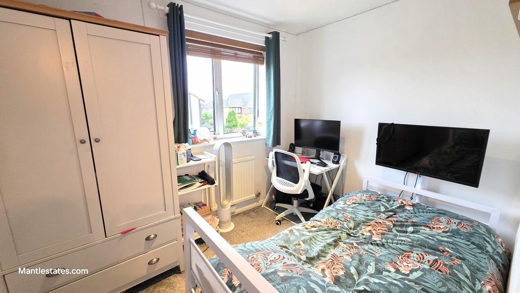 Front bedroom