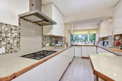 undefined, Langley Crescent, Kings Langley, WD4