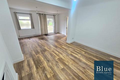 undefined, Berkeley Waye, Hounslow, TW5