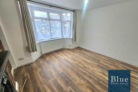 undefined, Berkeley Waye, Hounslow, TW5