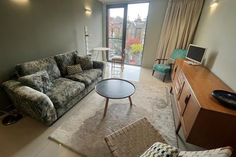 1 bedroom flat for sale, Richmond Road, London E8