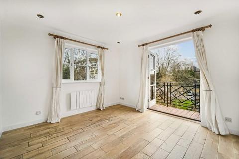 1 bedroom flat to rent, Brompton Park Crescent, London SW6