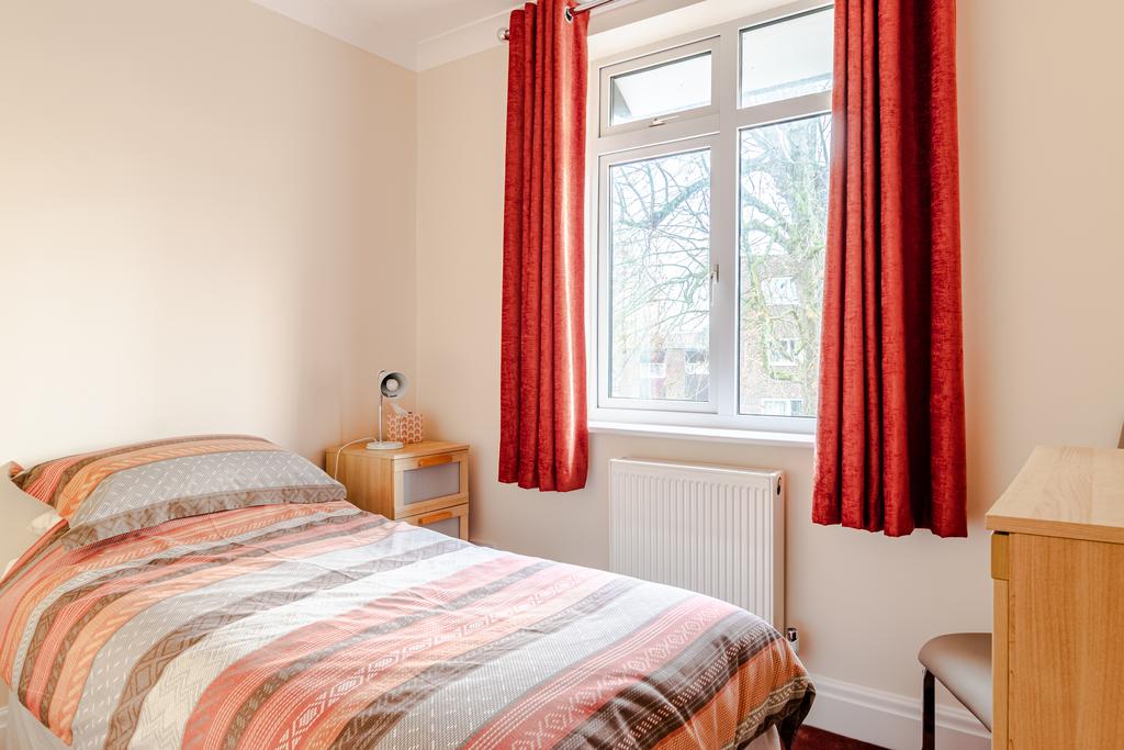 Bedroom4