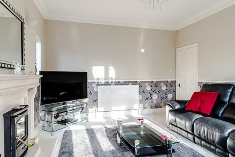 4 bedroom detached house for sale, Leeds LS17