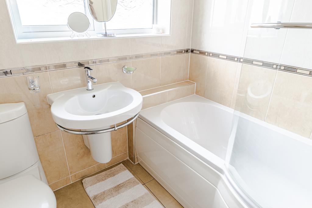 Bathroom1