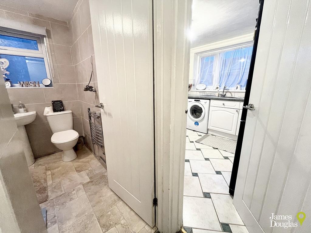 Rear Hall Bath Kit