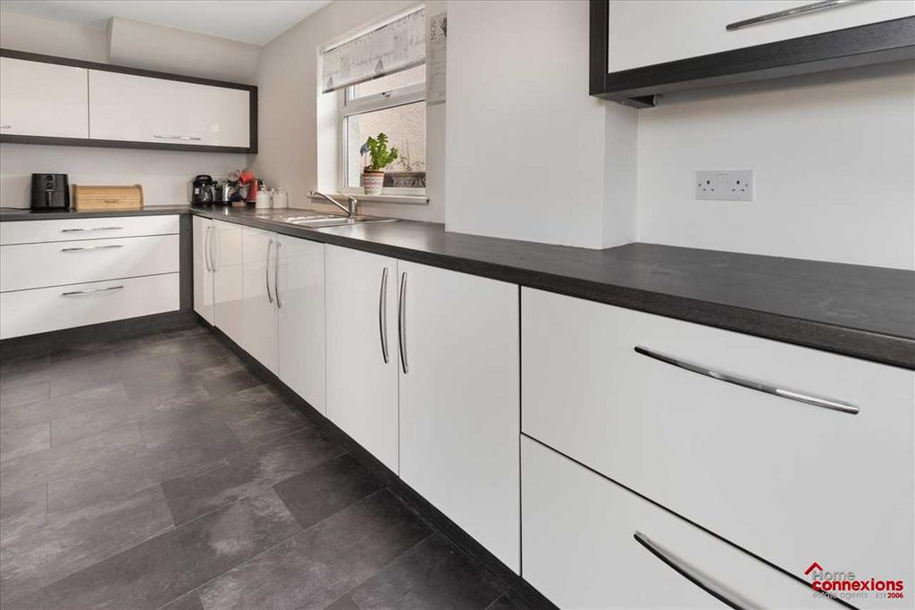 Kitchen (4)