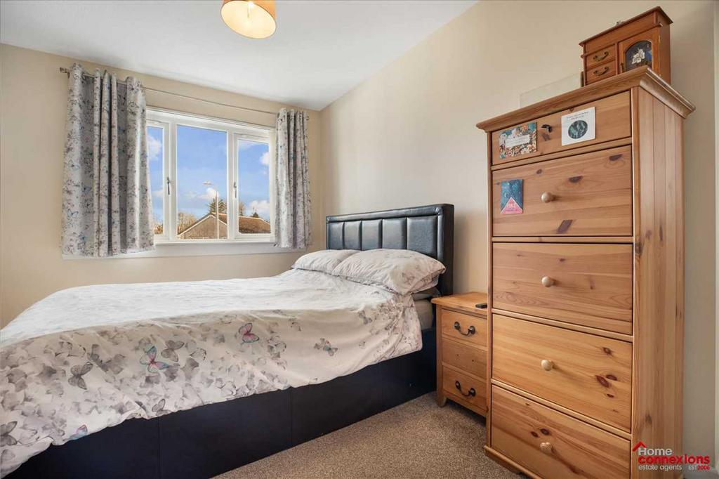 Bedroom One (2)