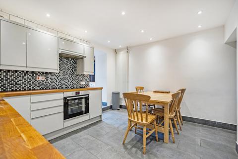 3 bedroom terraced house for sale, Elgar Road, Berkshire RG2