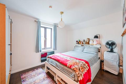 1 bedroom flat for sale, Kingfisher Street, Beckton, London, E6