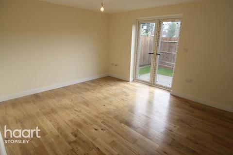 1 bedroom apartment for sale, Lothair Road, Stopsley Village