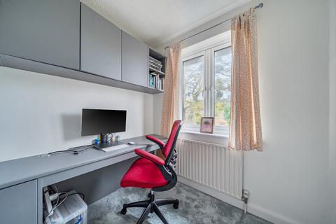 4 bedroom semi-detached house to rent, Horne Road, Shepperton, TW17