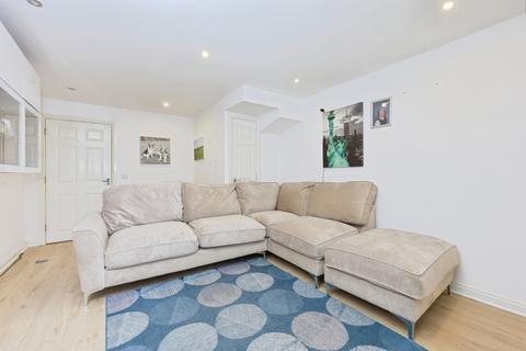 37 Berryknowes Drive, Glasgow, G52 2DZ