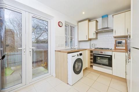 37 Berryknowes Drive, Glasgow, G52 2DZ