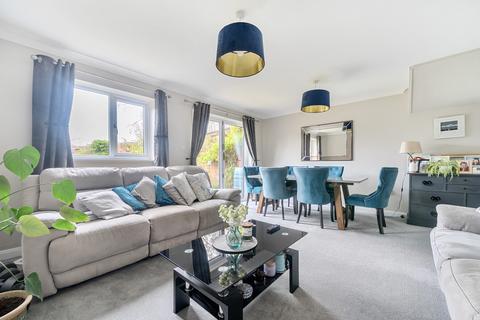 undefined, Grange Close, Surrey GU7