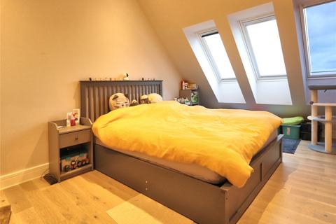 1 bedroom flat for sale, Albert Drive, Surrey GU21