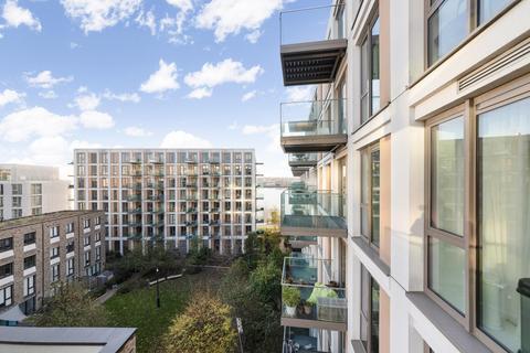 3 bedroom apartment for sale, Kelson House, Royal Wharf, E16