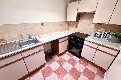 undefined, Owen Street, Tipton