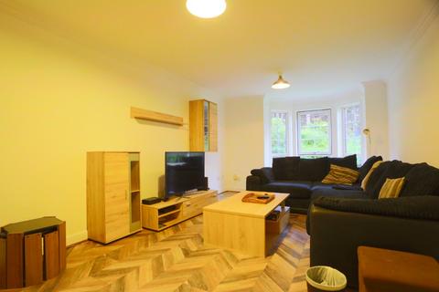 3 bedroom flat to rent, Orchard Brae Avenue, Comely Bank, Edinburgh, EH4