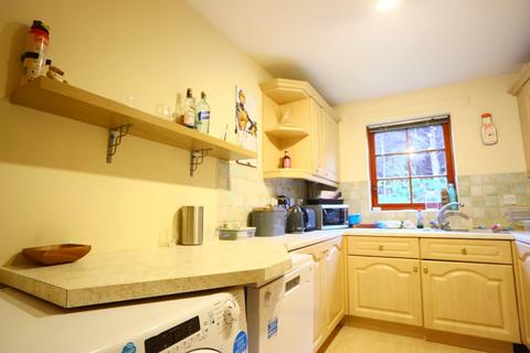 3 bedroom flat to rent, Orchard Brae Avenue, Comely Bank, Edinburgh, EH4