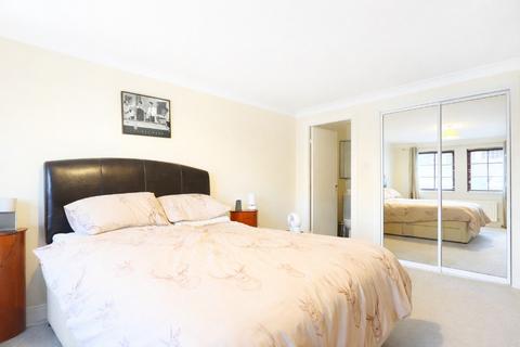 3 bedroom flat to rent, Orchard Brae Avenue, Comely Bank, Edinburgh, EH4