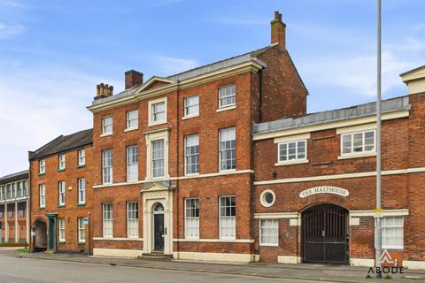 Horninglow Street, Burton-On-Trent DE14
