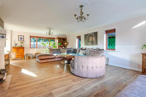 undefined, Sycamore Rise, Bracknell