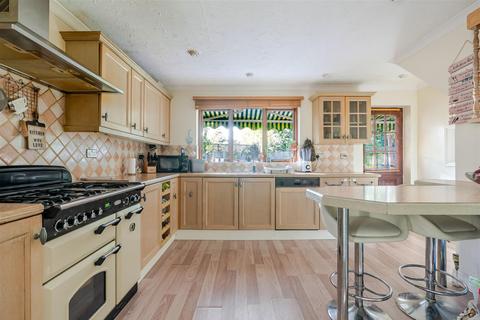 undefined, Sycamore Rise, Bracknell
