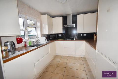 undefined, Kestrel Avenue, Thorpe Hesley, Rotherham