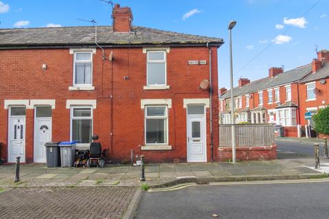 2 bedroom end of terrace house for sale, 1 Chester Road, Blackpool FY3 8BE