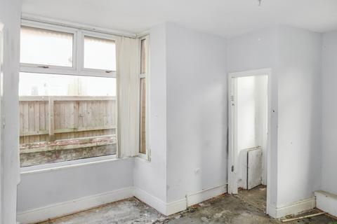 2 bedroom end of terrace house for sale, 1 Chester Road, Blackpool FY3 8BE