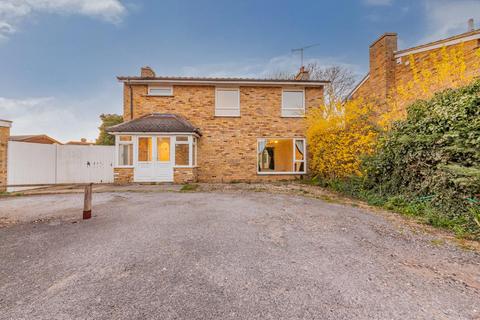 undefined, Roslings Close, Chelmsford CM1