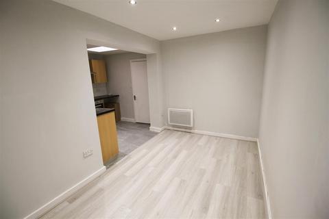 undefined, Memorial Road, Worsley M28