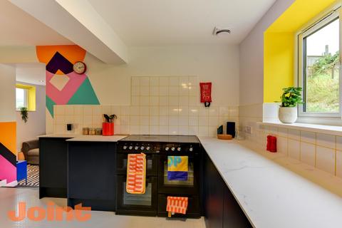 8 bedroom house to rent, Selham Close, Brighton BN1