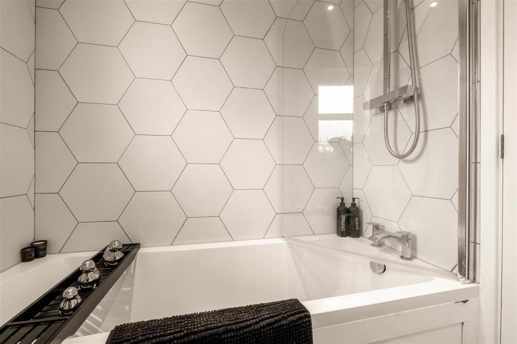 9 Blackthorn Close 15.jpg