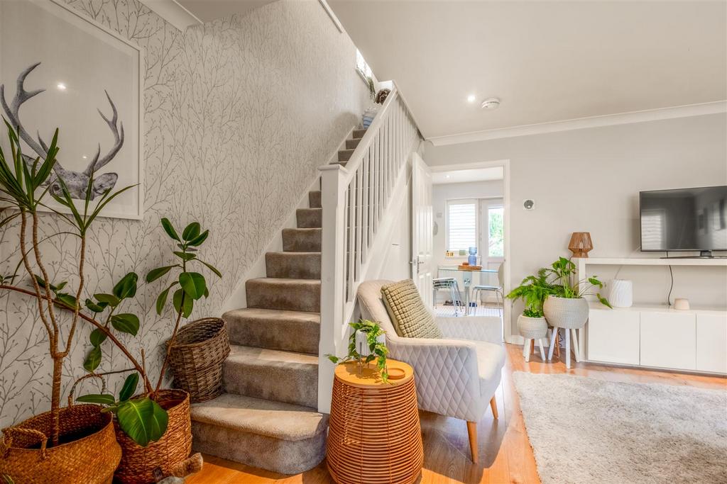 9 Blackthorn Close 8.jpg