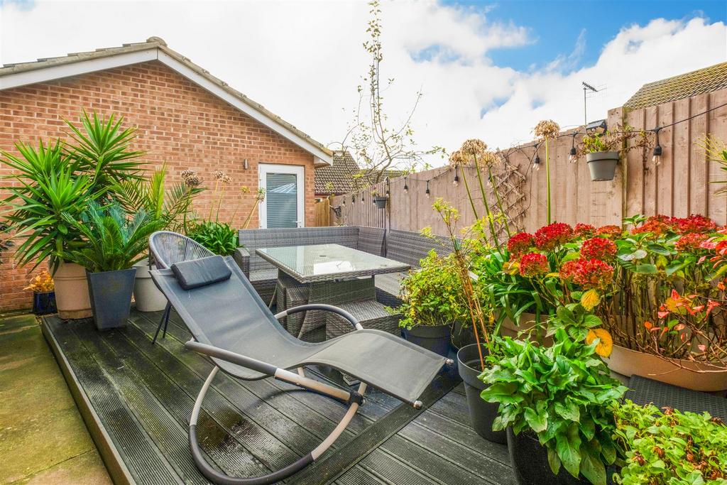9 Blackthorn Close 25.jpg