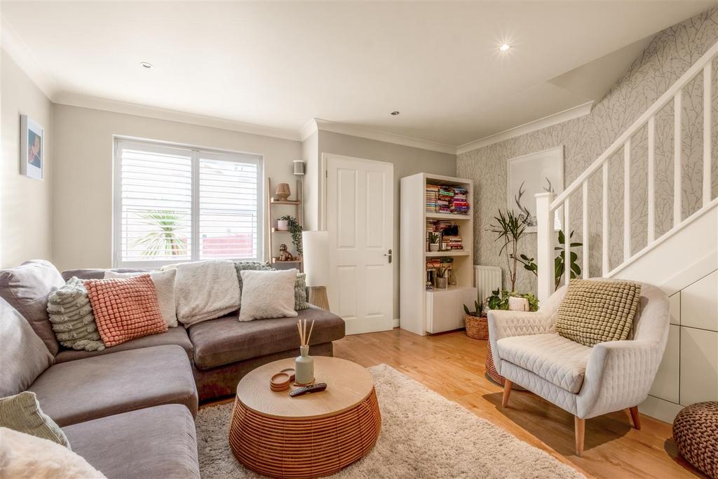 9 Blackthorn Close 6.jpg